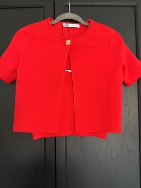 Zara Red Short-Sleeve Cardigan with 2 Matching under Tops
